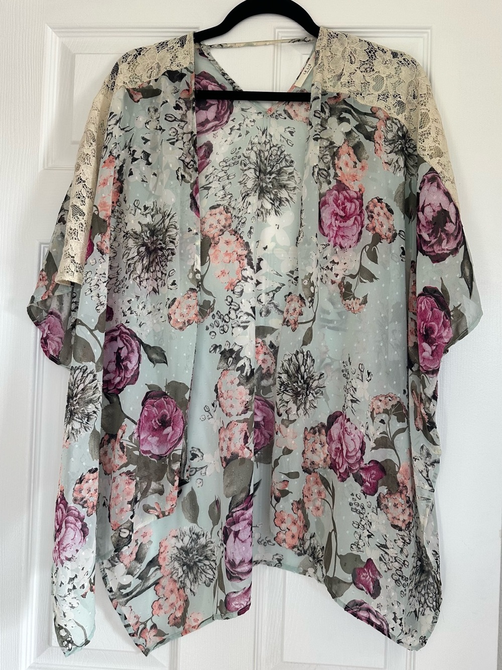 LE LIS Size M Floral Lace Kimono Sheer Open Front Cardigan Made in USA